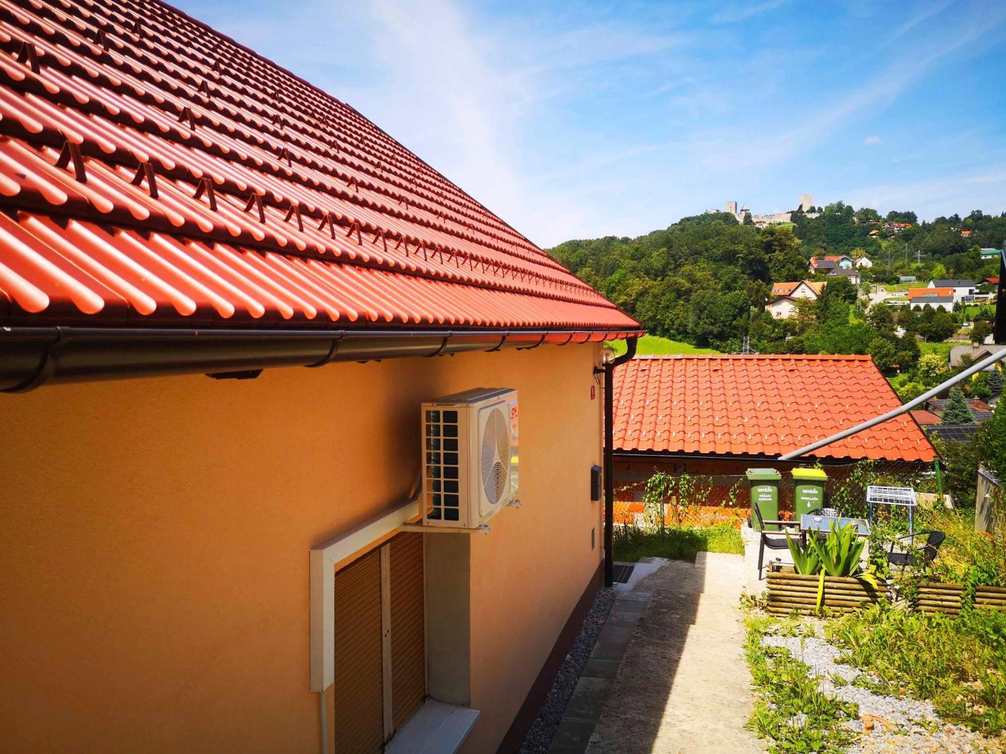 Small House In Celje Bagian luar foto