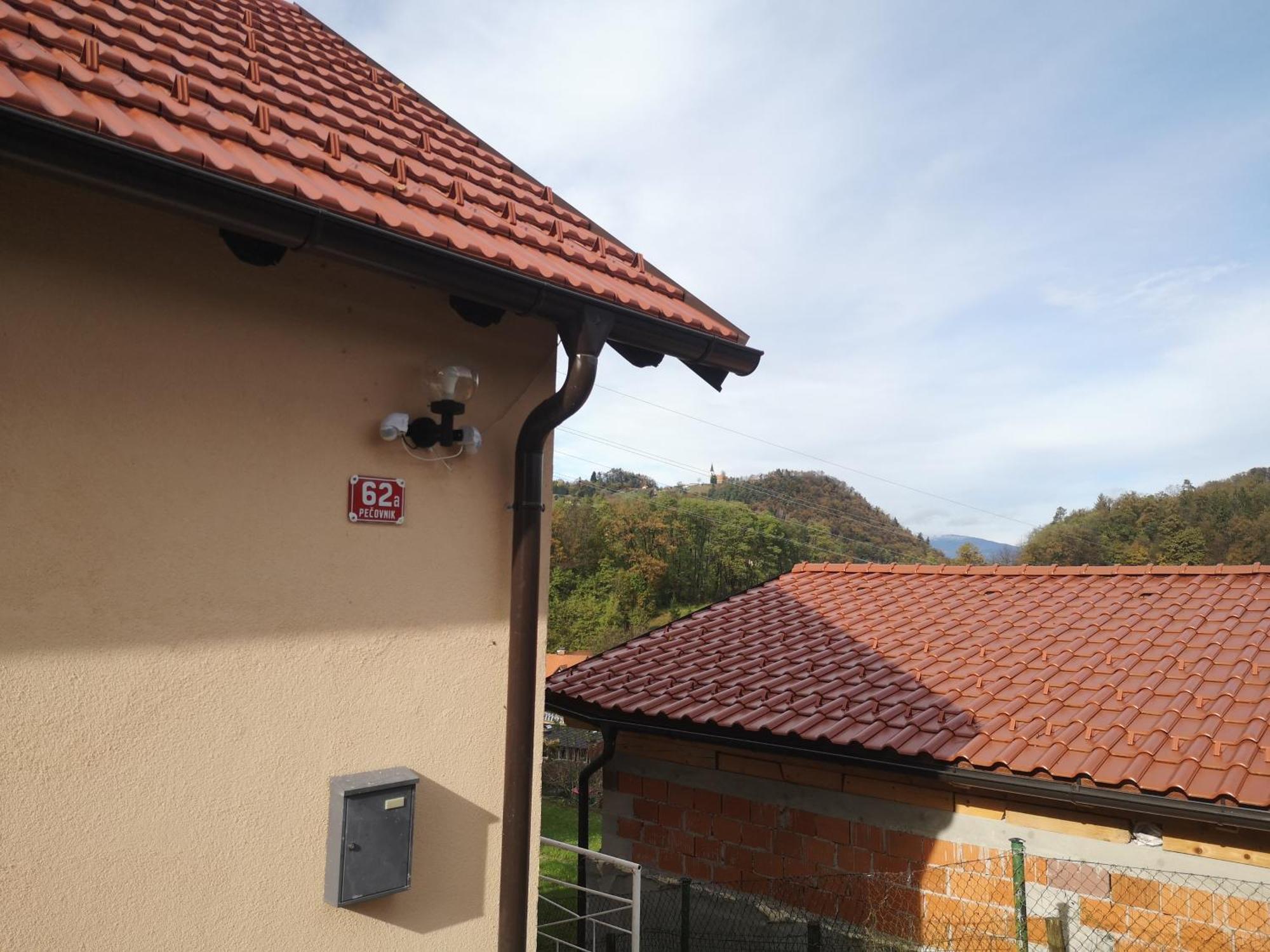 Small House In Celje Bagian luar foto