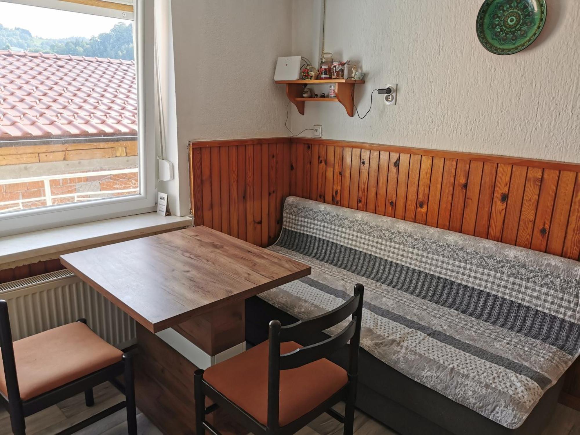 Small House In Celje Bagian luar foto